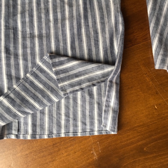 Michael Kors Bell Sleeve Linen Blouse with Gold Chains - Size S - Picture 6 of 7